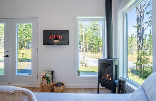 Adstock Ski Chalet | Nature - Adventure - Absolute Comfort - Le NOST