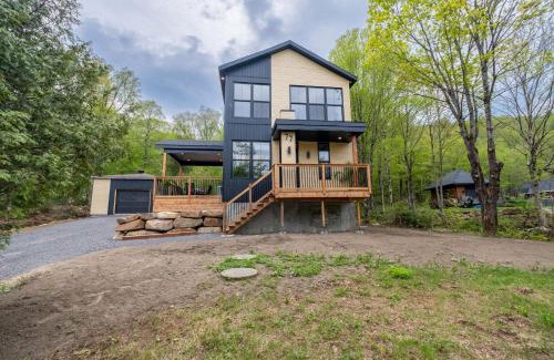 Saint-Brigitte-de-Laval House | Nature Comfort & SPA - Chalet Moderno