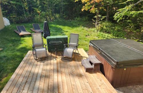 Saint-Brigitte-de-Laval House | Nature Comfort & SPA - Chalet Moderno