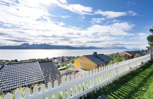 Bodo Condo | Nature Closeby: Stunning View w/kitchen. Sleeps 5 people!