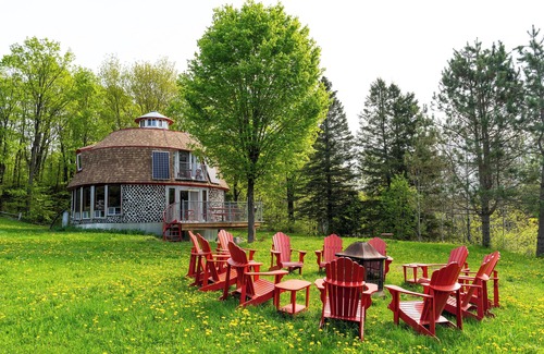 Mauricie House | Nature, cycling, & Water Activities—your perfect blend of adventure and comfort