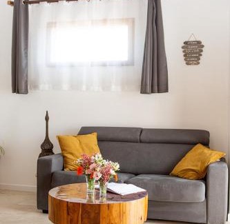 Carpentras Apartment | Nature&détente au pied du Mont Ventoux parking privé gratuit