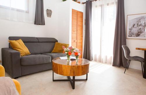 Carpentras Apartment | Nature&détente au pied du Mont Ventoux parking privé gratuit