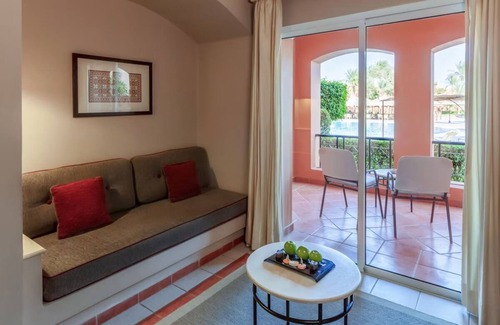 Makadi Bay Resort | Nature-Embraced Room w/Outdoor Pool View for Peaceful Relaxation