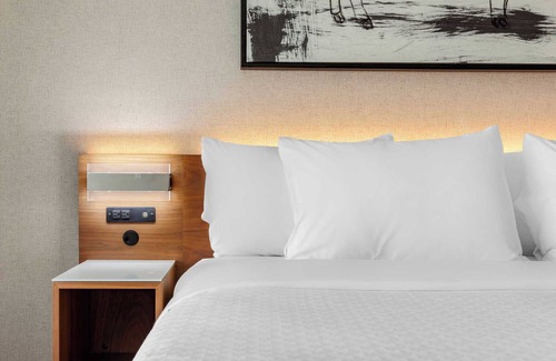 Lauderdale Beach Hotel | Nature Escape! Walk to the Beach! Spacious Unit, Pool