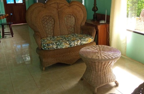 Pejibaye Cottage | Nature Getaway in Pejibaye, Costa Rica - Walk to River & Town