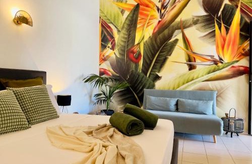 Santa Croce Camerina Apartment | Nature home in villa w piscina