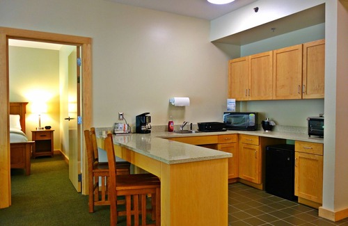 Howard Hotel | Nature Inn At Bald Eagle