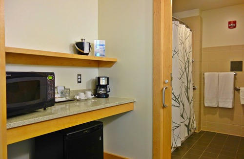Howard Hotel | Nature Inn At Bald Eagle