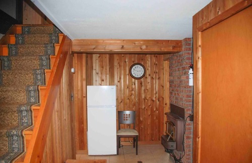 Huntsville Cottage | Nature is our playground; memories are our currency.nKid friendly, Cottage