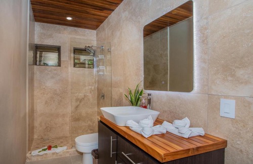 Manuel Antonio Villa | Nature Lovers Dream! Private villa with Ocean View