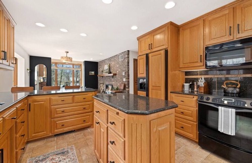 Newport House | Nature-Lover’s Retreat - 18 min to MSP and MOA