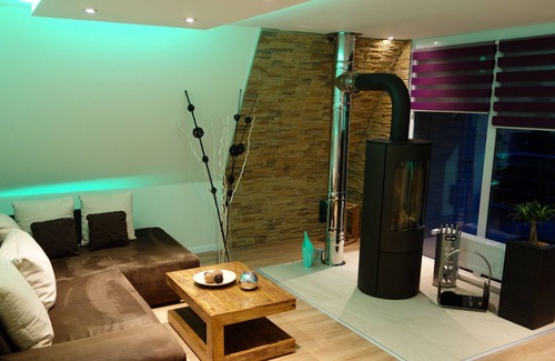 Leinsweiler House | Nature meets design, 2 bedrooms, 4 persons, woodburning stove, satellite, LED TV, Wi-Fi, air conditioning