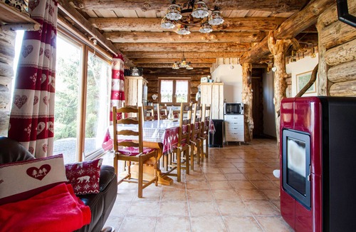 Anould Cottage | Nature Retreat: Cozy 6-Person Chalet Near Gérardmer - Hiking, Skiing & Baby-Friendly