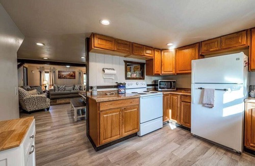 Wellsboro Cabin | Nature's Edge | Riverfront Access + Fire Pit!