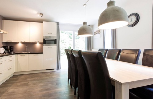 Arcen Villa | Nature-Set Villa with Microwave Oven