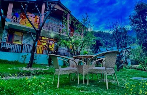 Giridih Hotel | Nature Valley Farmhouse Resort by Raarees, Munnar #lap of nature #premium rooms #parking #Scenic view #garden with fireplace #property of the year