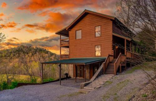 Sevierville Villa | Natures Hideaway