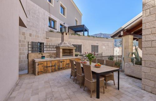 Kotor House | Nautica Studios With Outdoor Pool