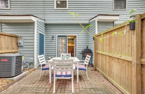 Beaufort Apartment | Nautical Beaufort Gem w/Gas Grill, 3 Mi to Dtwn!