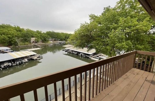 Lake Ozark Apartment | Nautical nook condon
