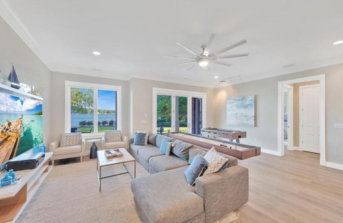 Sherrills Ford House | Nautical Ridge by Stay Lake Norman