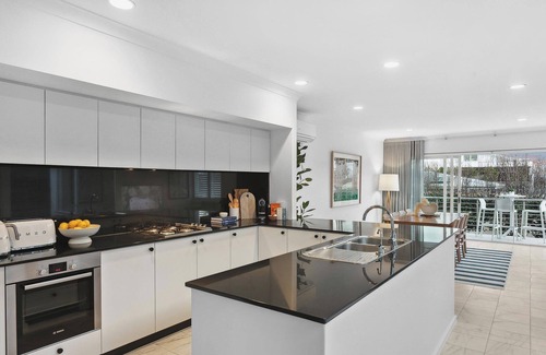 Cottesloe House | Nautilus Haus - coastal beauty