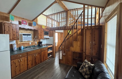Navarre Cabin | Navarre Beach Camping Resort