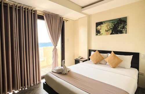 Caticlan Hotel | Navarro Hotel