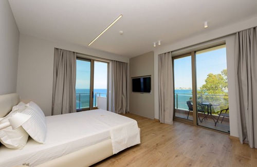 Vlore Hotel | Navy Hotel