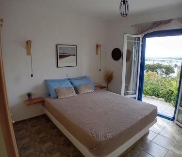 Naxos Town Apartment | Naxian Sofias garden