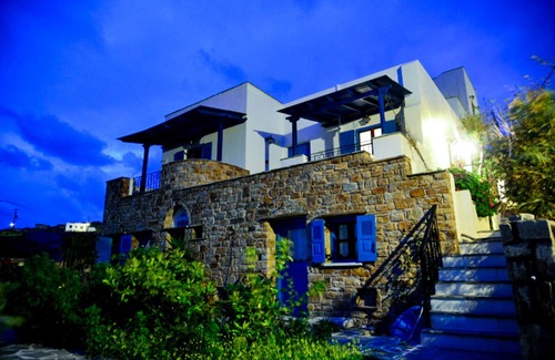 Eggares Apartment | Naxos Agrotouristic apartment in a quiet village