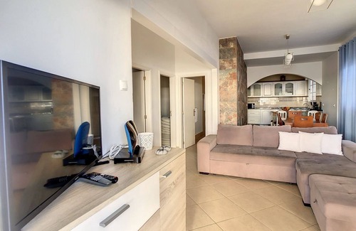 Paul do Mar House | Naya Beach House by LovelyStay
