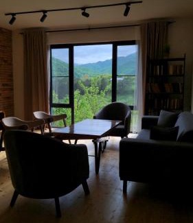 Dilijan Apartment | Nazani, villa with 4 bedrooms,whole apartment,жильё целиком
