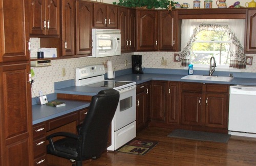 Newland Ski Chalet | NC Blue Ridge Mountain chalet overlooking mountain golf course