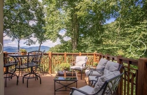 Mountain Air Condo | NC Blueridge Mountain Air retreat close to Asheville & Burnsville
