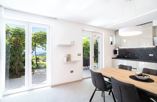 Portoroz Apartment | nComfortable, lux, new apartment with a beautiful view of the sea and the city