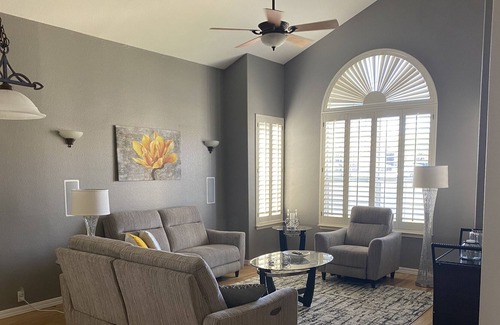 Red Mountain Ranch House | NE Mesa Golf Community Oasis