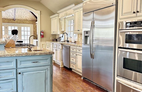 Fayetteville House | Ne'Villa - Hillside Cabana, Pool Paradise & Hot Tub!