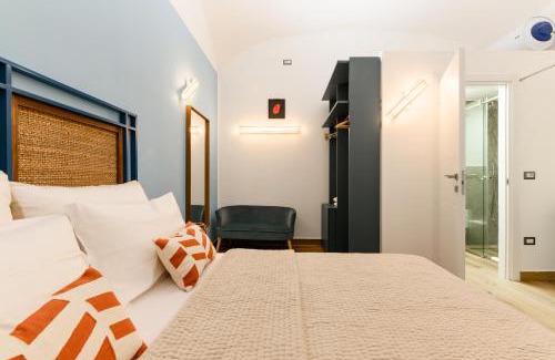 Montecalvario Apartment | Nea Domus Santa Monica