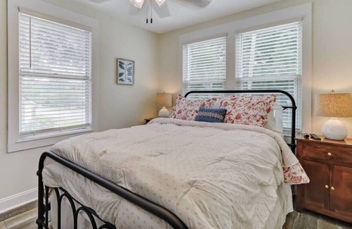 Fairfax House | Near 5 Historic points | Hospital,shops,River