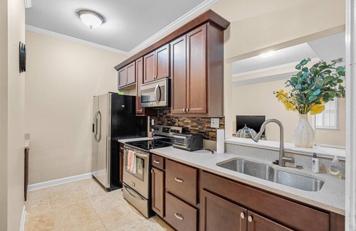 Clarkdale House | Near Airport 9 bedroom + 2 Dens with Pool,Movie Theater, Gym, Small wedding
