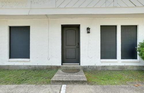 Humble Apartment | Near Airport and Interstate Houston Area Townhome