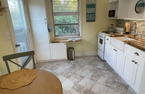 Sanibel Cottage | Near Beach! 2 Bedroom Cottage Sanibel Island