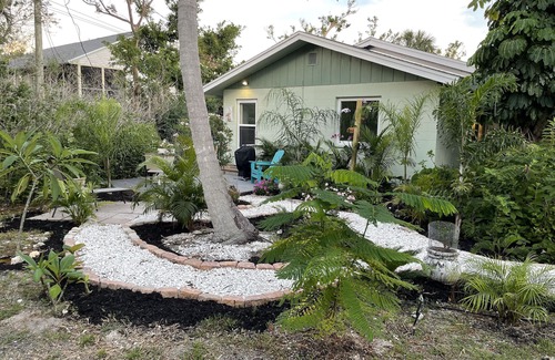 Sanibel Cottage | Near Beach! 2 Bedroom Cottage Sanibel Island