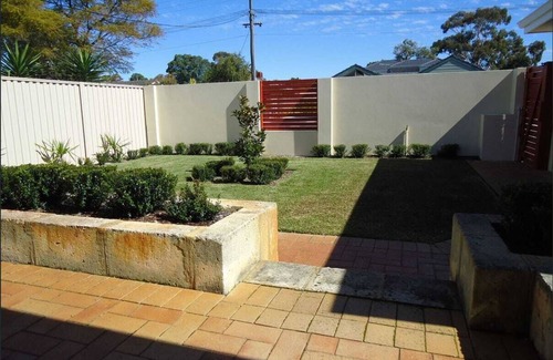 Yokine House | Near Beaufort Str, CBD, Aquatic Centre & Parks