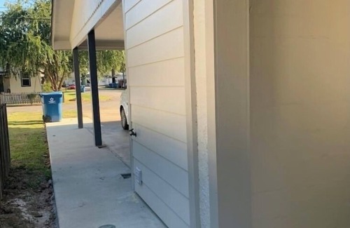 Lafayette House | Near CajunDome/Field & ULL, Downtown