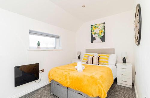 Adamsdown Apartment | Near Centre, Private garden, Parking, Netflix, Long Stay Savings