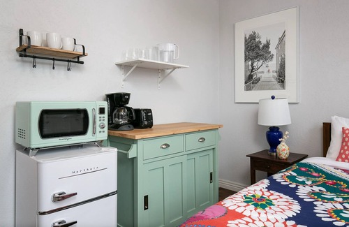 Rampart Village Apartment | Near DTLA! Charming Studio for 2!
