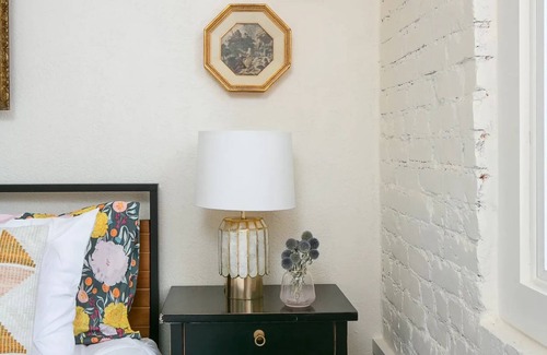 Rampart Village Apartment | Near DTLA! Classic Studio for 2!